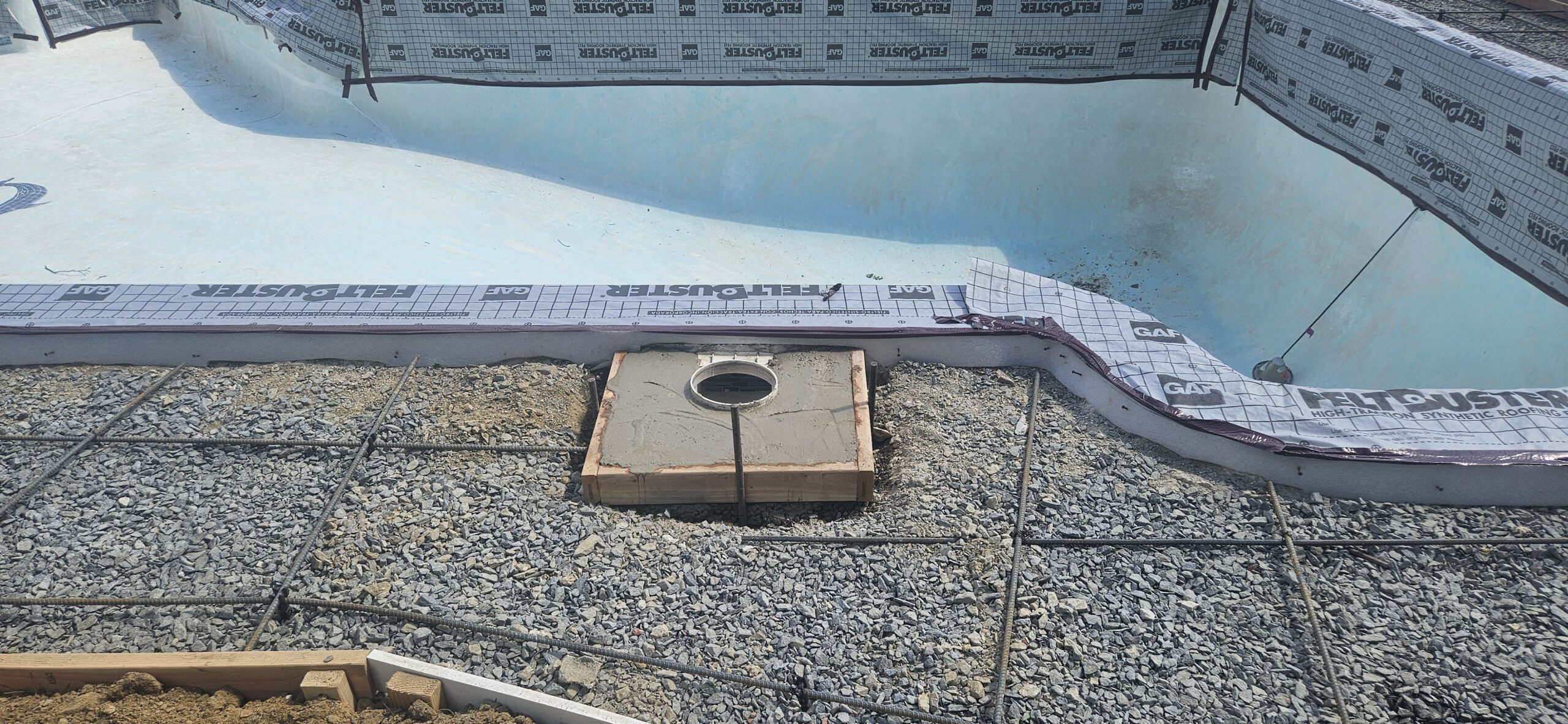 Downingtown, pa pool renovation & concrete pool deck