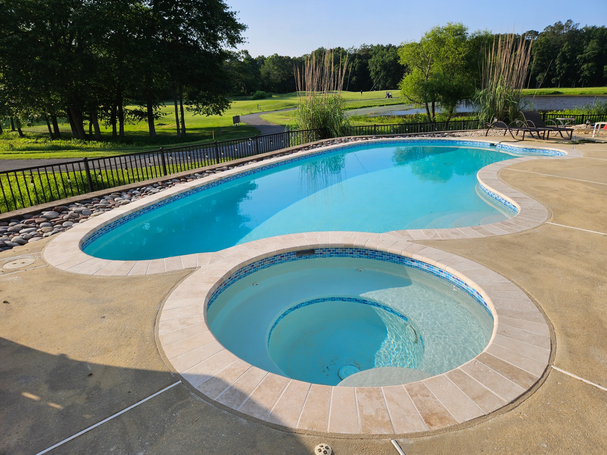 aquaterra pools & scapes